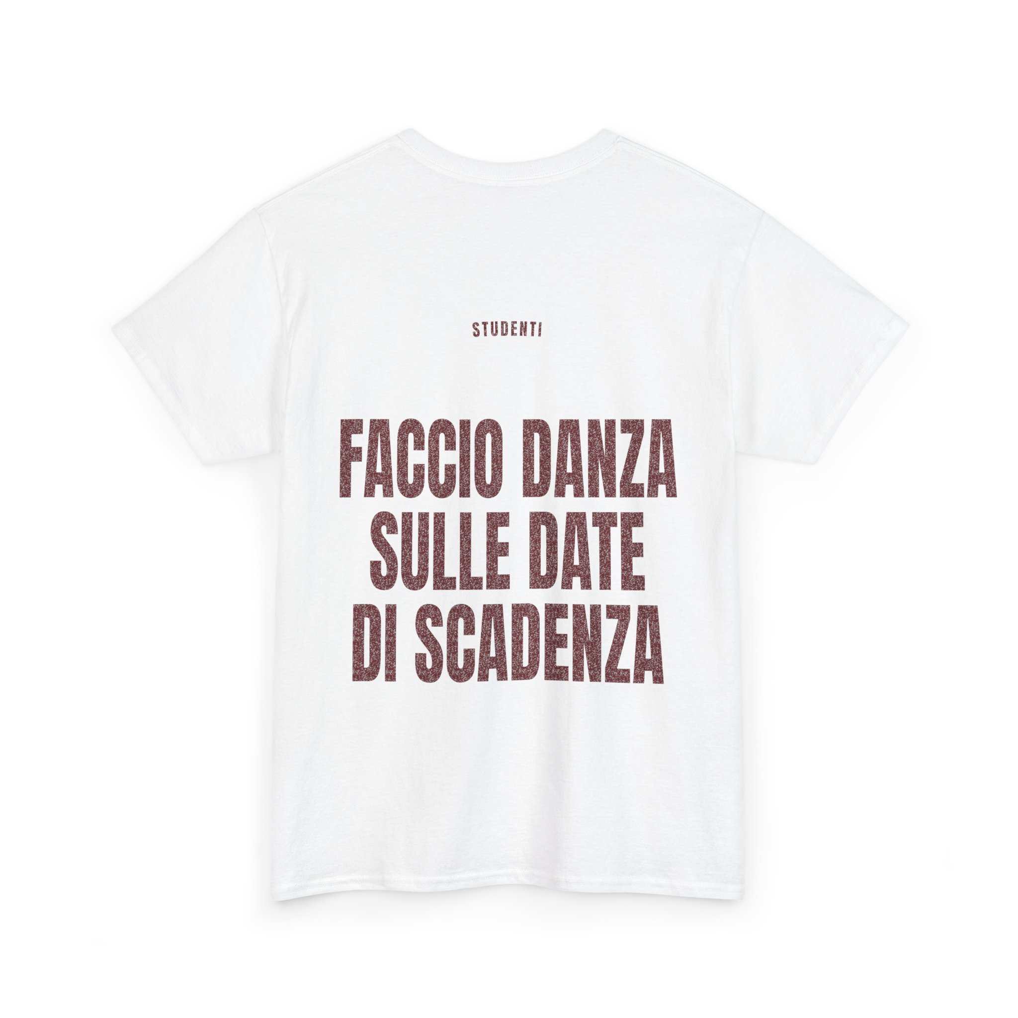T-shirt PUMP con la frase 'FACCIO DANZA SULLE DATE DI SCADENZA' — collezione Studenti