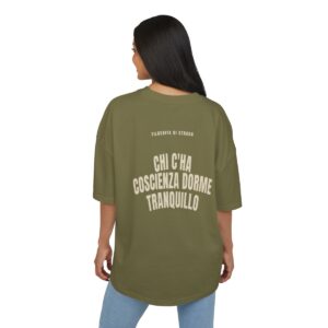 T-shirt oversize PUMP con la frase 'CHI C'HA COSCIENZA DORME TRANQUILLO' — collezione Filosofia