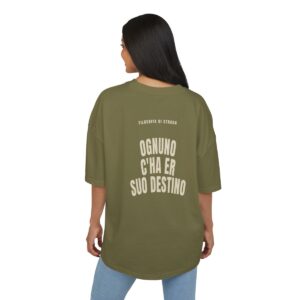 T-shirt oversize PUMP con la frase 'OGNUNO C'HA ER SUO DESTINO' — collezione Filosofia